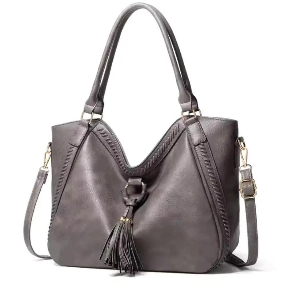 Nellie’s Elegant Sophistication | Shoulder Bag