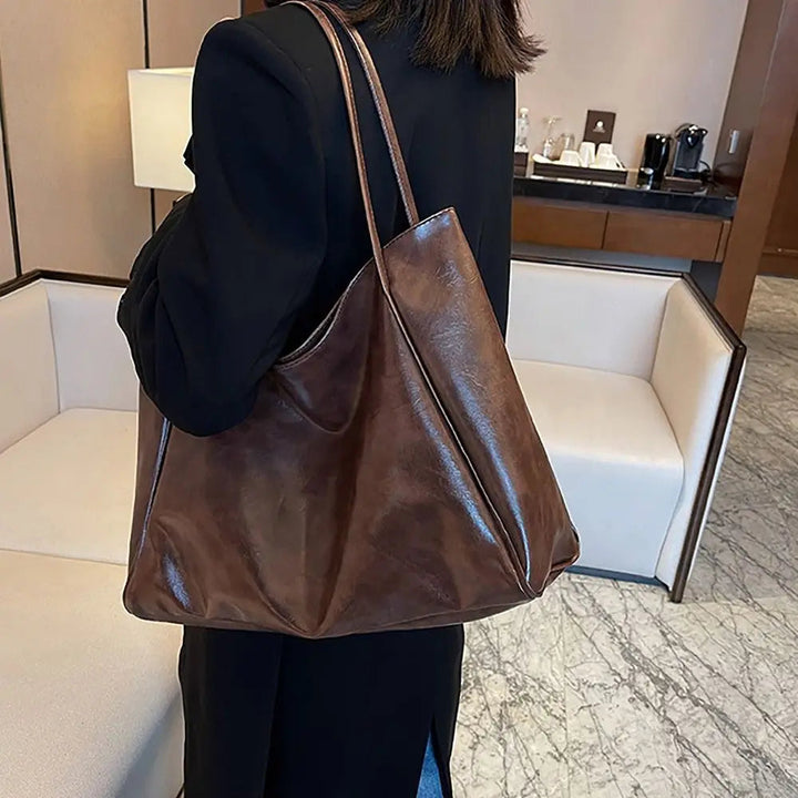 Piper - Elegant Leather Shoulder Bag