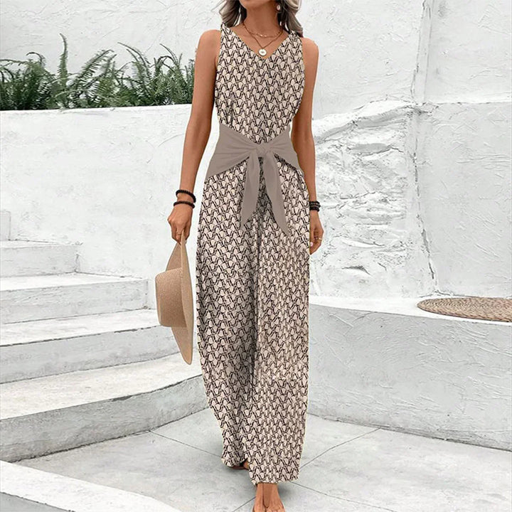 Frida - Sleeveless jumpsuit with round neck